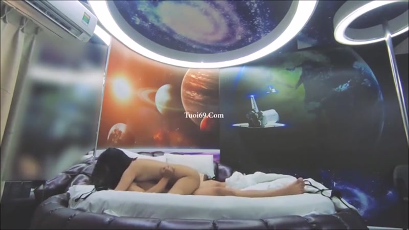 Anh trai dâm gạ chịch mê sưng cả lồn